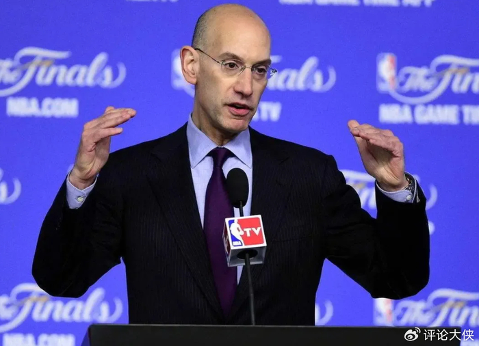 赏金女王模拟器-NBA球队年度赚钱王：球队估值110亿美元，年利润相当于两个湖人|勇士|洛杉矶湖人队|球迷|收入|联盟_新浪体育_新浪新闻