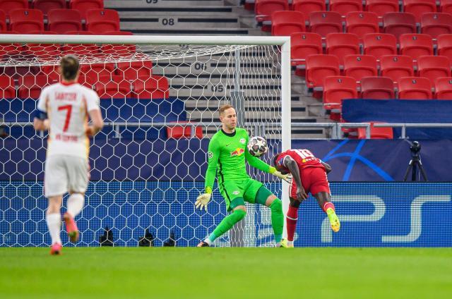 【欧冠】萨拉赫马内4分钟2球 利物浦2比0双杀莱比锡